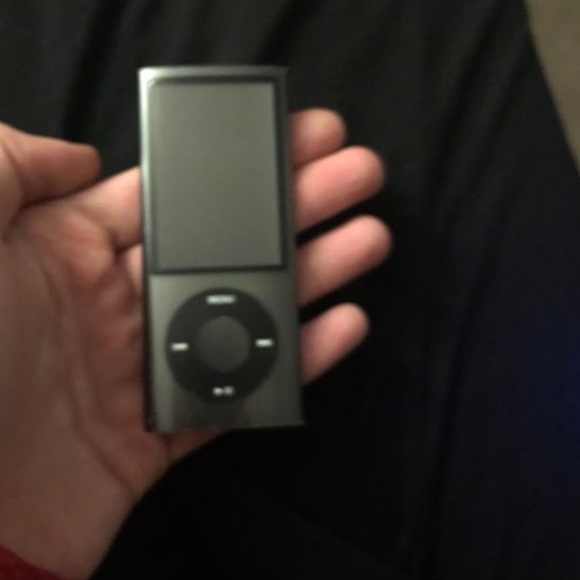 iPod - Picture 2 of 2